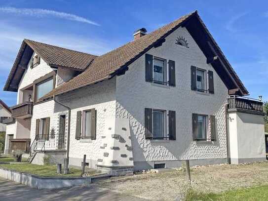 Zweifamilienhaus mit riesigem Potenzial in Wallbach!