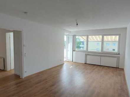 Eine hochwertige 3,5-Zimmer-Wohnung mit Balkon wartet auf Sie!
