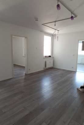 Stilvolle 5-Zimmer-Wohnung mit Balkon in Frankfurt am Main