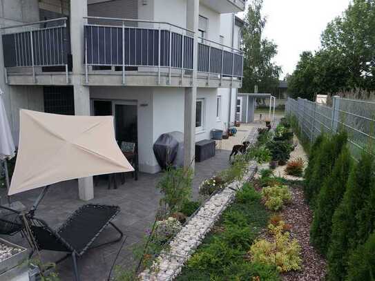 Moderne 3-Zimmer-Wohnung mit großer Terrasse und eigenem Hauseingang