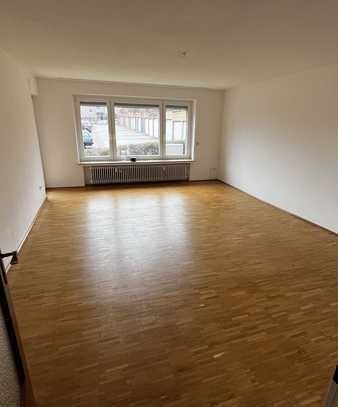 3-Zimmer-Wohnung mit Süd-Loggia
Bockfeld - ruhige Lage