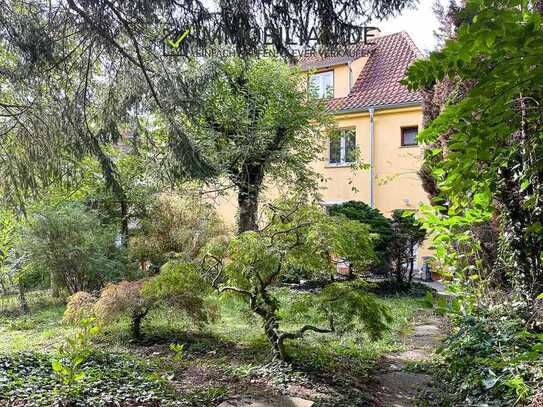 *** Ihr grünes Paradies: 4,5-Zimmer-Wohnung mit großzügigem Garten ***