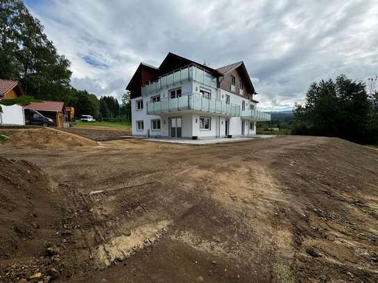 Schöne 3-Zimmer-Wohnung mit gehobener Innenausstattung mit Balkon in Arnbruck