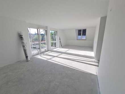 Erstbezug im privaten Neubauprojekt - helle 4,5 Zimmer OG Wohnung mit EBK und Balkon