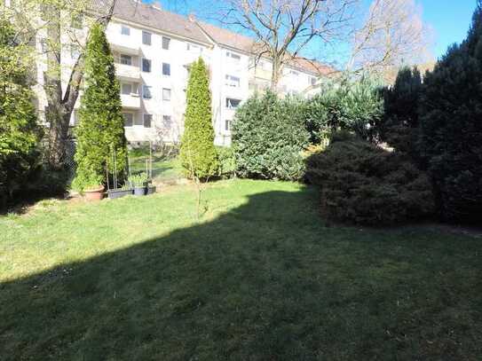 große Wohnung in der Haltenhoffstrasse mit Gartenmitbenutzung