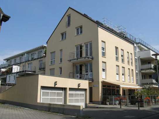 Efferen - Gut vermietete 2- Zimmerwohnung mit Terrasse und Aufzug, Wannenbad und in Bahnnähe.