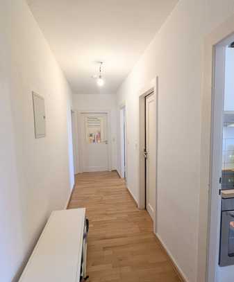 2er WG: Exklusive 3-Zi-Wohnung im Westend