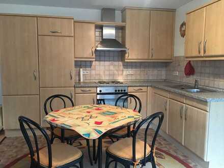 Günstige, gepflegte 2-Zimmer-Wohnung mit EBK in Idar-Oberstein