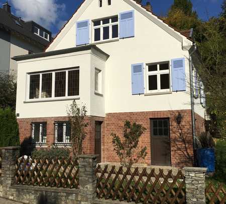 Idyllisches Haus in Wald- und S-Bahn- Nähe, Hofheim-Lorsbach