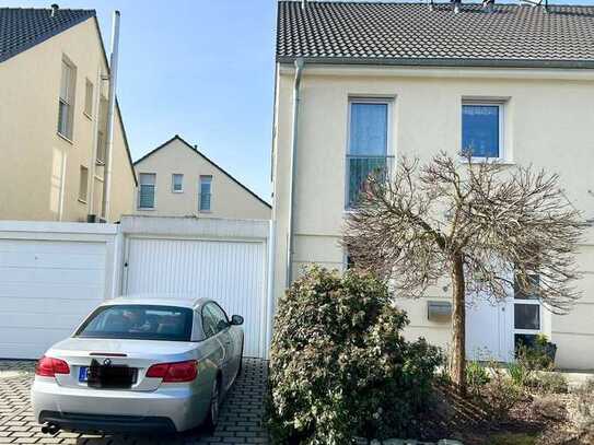 FAMILIENOASE IN LANGENSELBOLD 🏡 👨‍👩‍👧 schickes Reihenendhaus mit Garten in grüner Umgebung