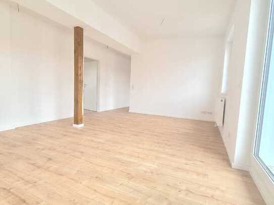 Erstbezug, 102 m² 4-Zi, Spielplatz, 2xBalkon, Gast-WC, 20 m² Keller