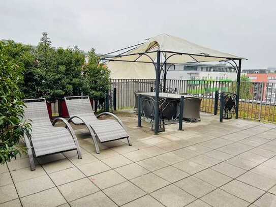 Exklusive Eigentumswohnung mit großer Dachterrasse in Bockenheim am Rebstockpark!