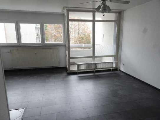 1 Zimmer ETW mit Balkon und Stellplatz