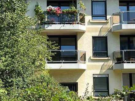 Helle 2-Zimmer-Wohnung mit 2 Balkonen in Freiburg-Haslach