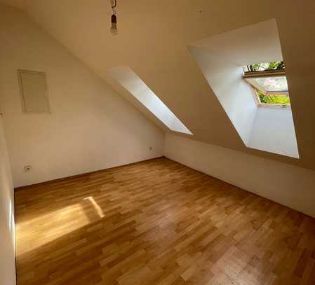 Schöne 2 Zimmer - Dachgeschosswohnung in Nauen