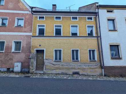 Sanierungsobjekt - Reihenhaus beim Marktplatz in Waldmünchen