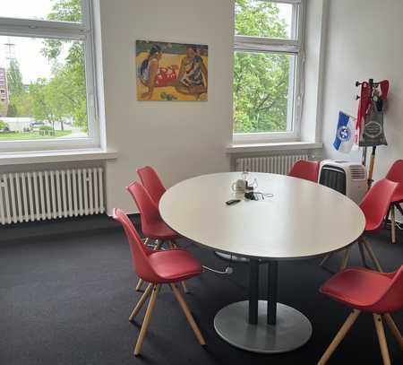 Bürofläche mit ca. 155m² mit Blick in die Grüne Parkanlage