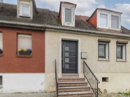 Reihenmittelhaus mit kleinem Grundstück im Zentrum von Bernburg
