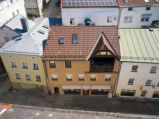 Stadthaus in der Drachenstichstadt Furth im Wald, viergeschossig, sanierungsbedürftig