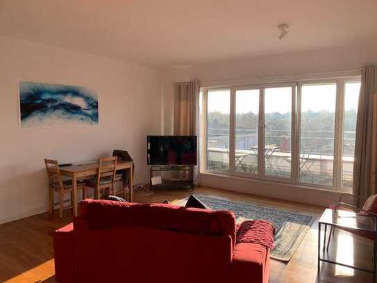 Penthouse Apartment Share 5 mins. from Rathaus Steglitz