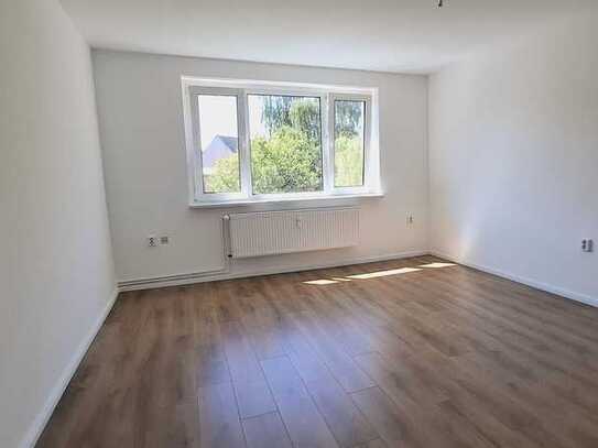 Erstbezug nach Sanierung - 3 Raumwohnung zu vermieten