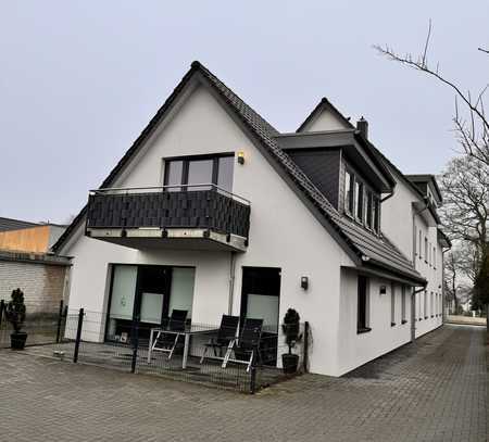 Moderne Wohnung mit offener Küche, Fußbodenheizung und Terrasse nähe Kanal