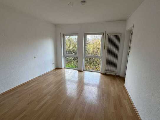 Gemütliche 2-Zimmerwohnung mit Balkon und PKW Stellplatz