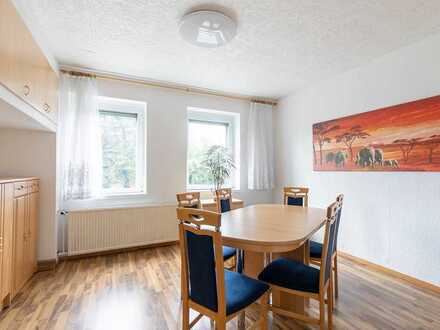 charmantes Zweifamilienhaus in Beiersdorf mit Scheune und Garten
