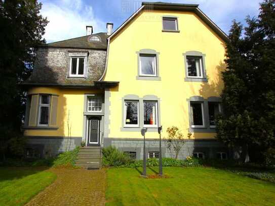 Repräsentative Villa in zentrumsnaher Lage von Uedem