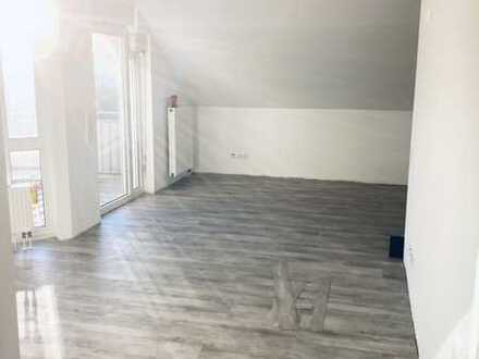 Barrierefreie, freundliche 2-Zi-Wohnung mit Einbauküche, Balkon und Aufzug
