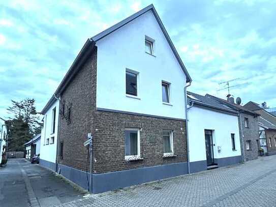 Zwei schöne Einfamilienhäuser u. ein Baugrundstück in Erftstadt-Bliesheim "Haus Alois Zimmermann"