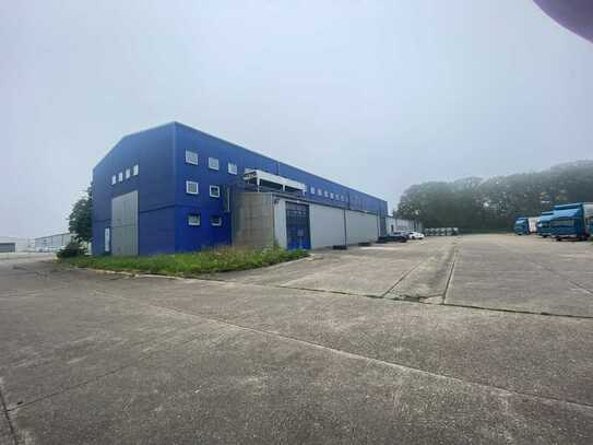 Vermietung: Industriehalle 2448 m² (mit 50 t Kran) und befestigter, eingefriedeter Freifläche