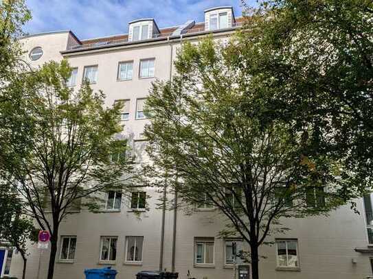 3 Zimmer * WG geeignet * Balkon * Neuhausen *