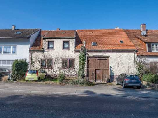 Sanierungsbedürftiges 1 - 2- Familienhaus in Ubstadt