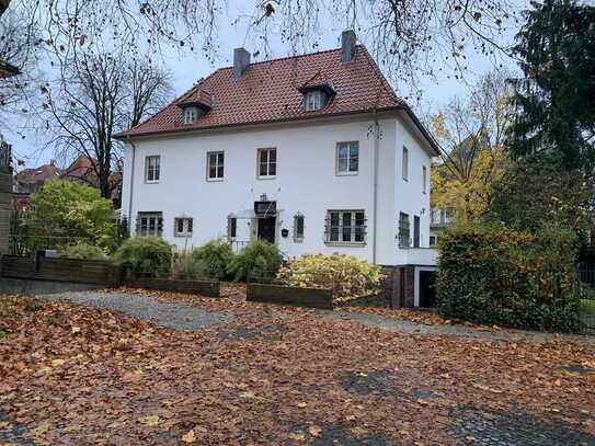 Schicke Kaffeemühle in Best-Lage, ruhig gelegen, mit "gewachsenem" Gartenbestand ...