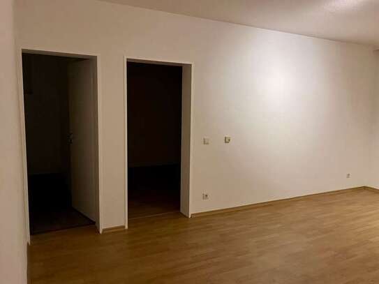 Helle 2-Zimmer-Wohnung im Zentrum