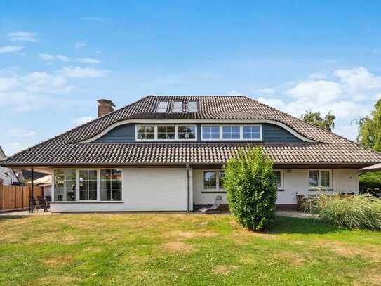 Zweifamilienhaus mit vielfältigen Nutzungsmöglichkeiten in unmittelbarer Nähe zum Strand