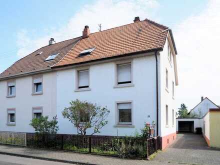 Charmantes 3-Familienhaus mit Werkstatt und Garage in Karlsruhe-Knielingen