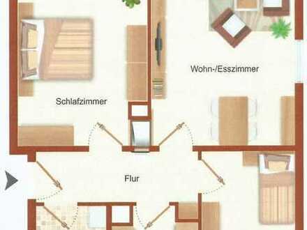 Hellle 3-Zimmer-Wohnung mit Balkon und Einbauküche puls Garage und Stellplatz in Engstingen