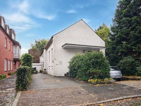 Charmantes Einfamilienhaus mit kleiner Praxisfläche und besonderer Architektur in Delmenhorst