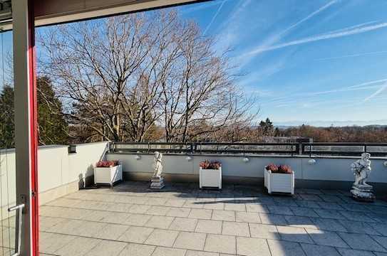 Exklusive Penthouse-Wohnung mit Dachterrasse in bester Lage