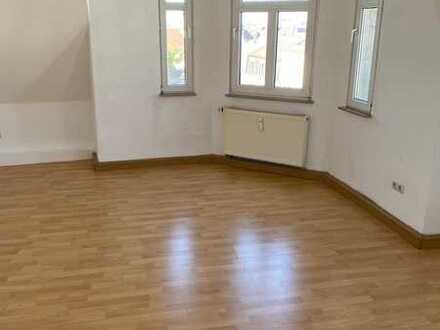 Helle, gemütliche Vier -Zimmer -Wohnung in Nürnberg, St. Leonhard
