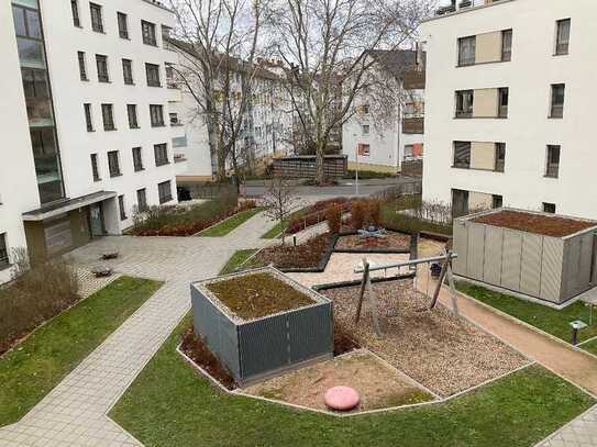 Genießen Sie den Frühling in dieser schönen Wohnung mit Balkon in Rheinnähe