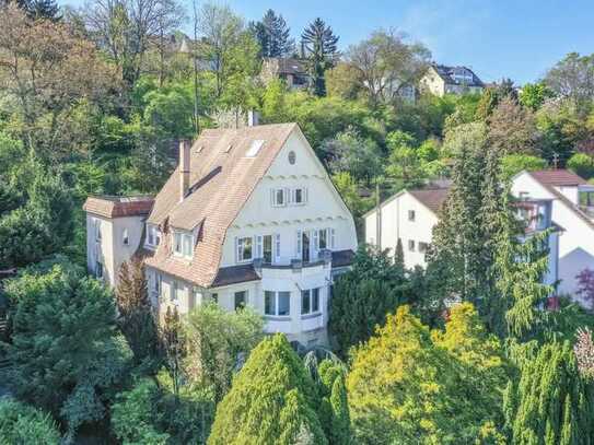 Attraktive Jungendstil-Villa mit traumhaftem Blick auf die Burg von Esslingen am Neckar