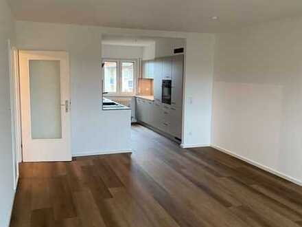 Exklusive 3-Zimmer-Wohnung mit Balkon und Einbauküche in Langen (Hessen)