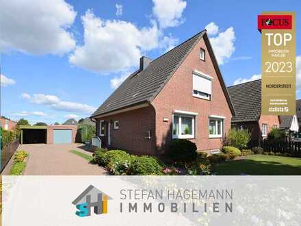 Einfamilienhaus mit Traumgarten in Norderstedt sucht neue Eigentümer!
CHARMANT-FREUNDLICH-KUSCHELIG