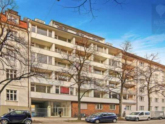 Exklusive 1-Zimmer-Wohnung mit Balkon und Einbauküche in zentraler Lage Schwabings