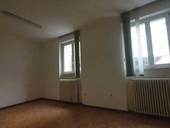 Gewerbeeinheit mit 5 Zimmern am Ludwigsplatz!!