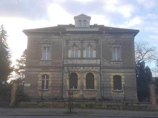 Villa Fadum - Geräumige, preiswerte 16-Zimmer-Villa in Wurzen