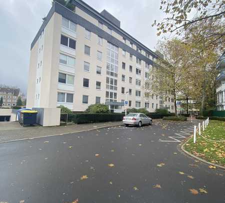 Tiefgaragenstellplatz im Hildener Zentrum